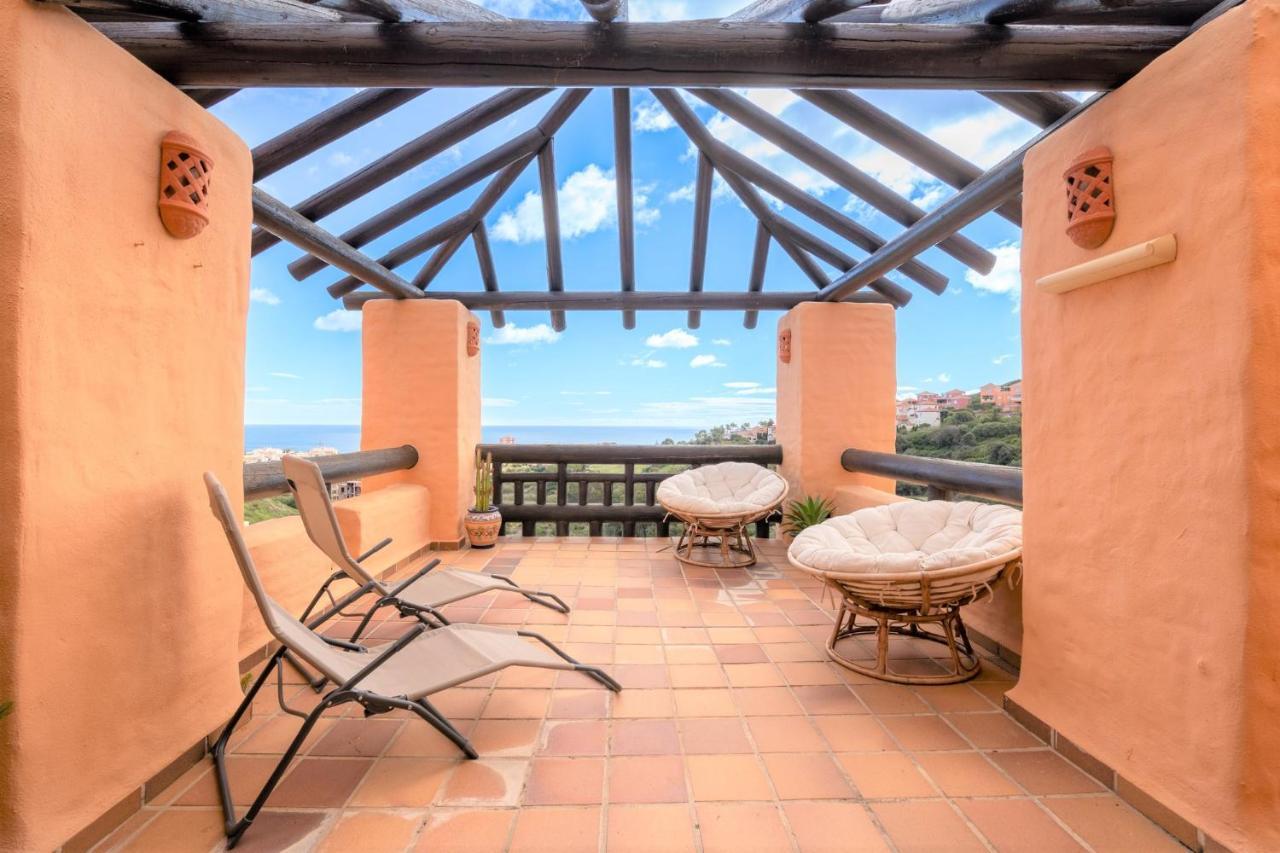 9 Penthouse With Amazing Sea Views, Close To Golf Manilva Duquesa Exteriör bild